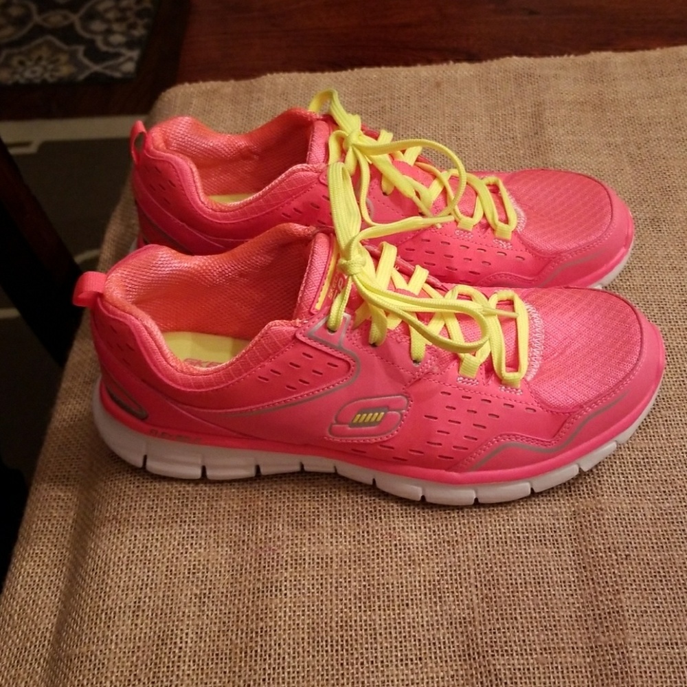 Sketchers Sport Memory Foam Plus sneakers